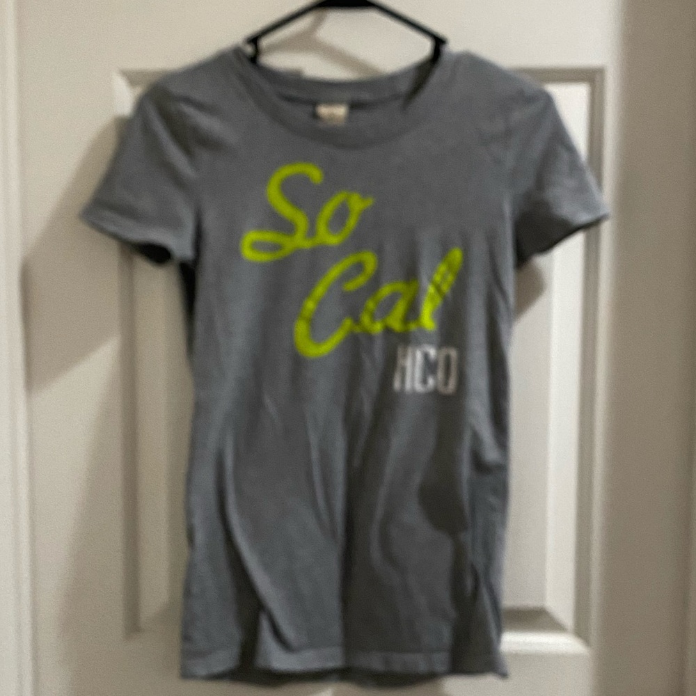 Hollister Women’s Tee